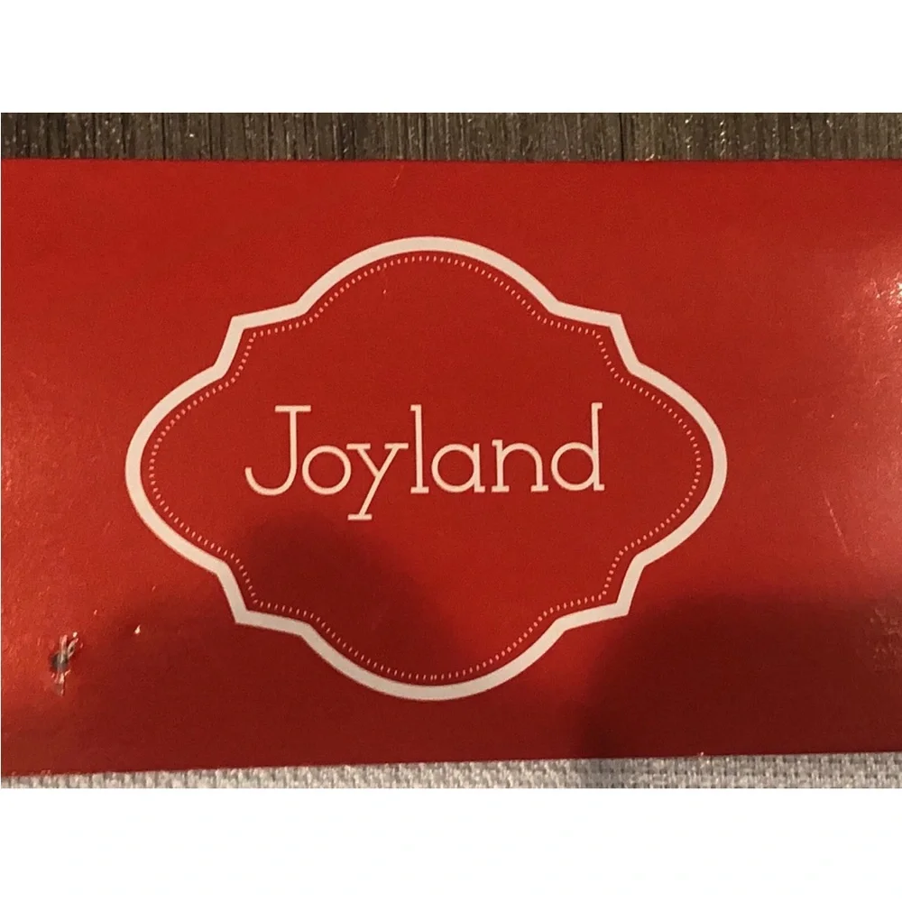 Joyland christmas table